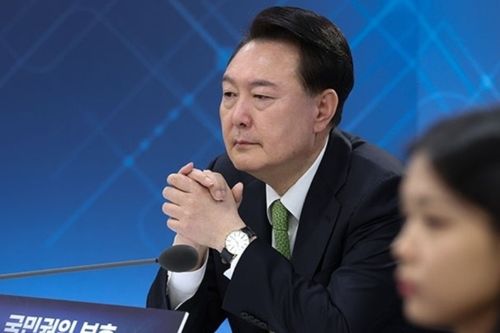 韩国总统尹锡悦道歉，由党派决定其个人任期