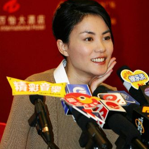 王菲回应御用名医涉医美死亡案